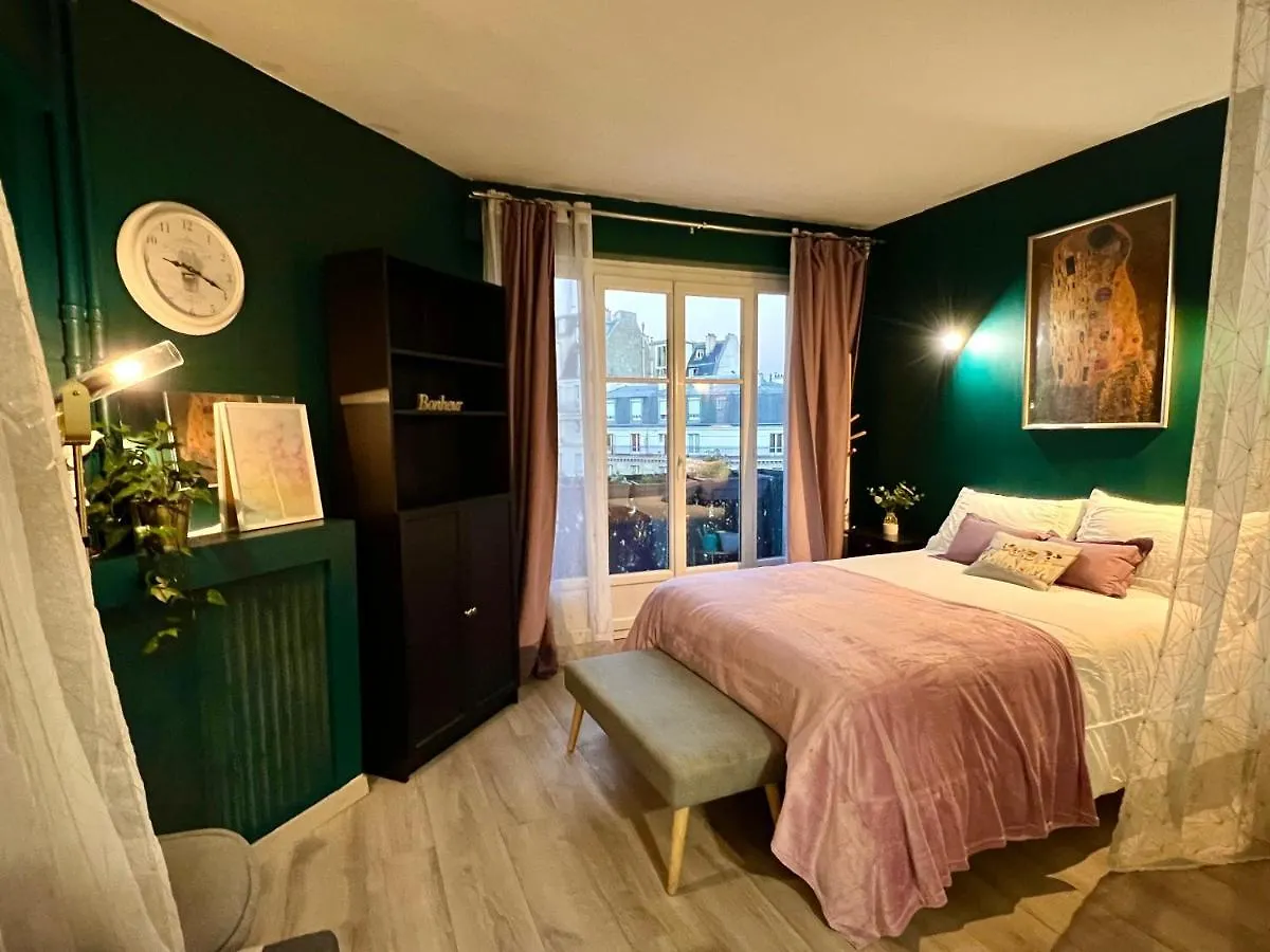 Apartment Charmant Studio Paris 17E Pres De Palais De Congres Et Porte Maillot France